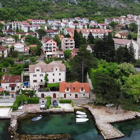Villa Luxury Stone On The Sea With Private Pool And View Kotor Luaran gambar